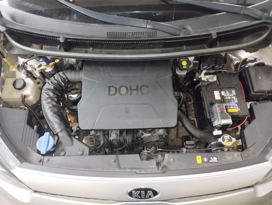 Моторный отсек КИА Пиканто